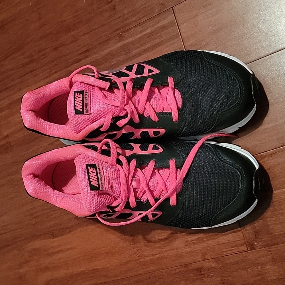Brand new Nike shoes